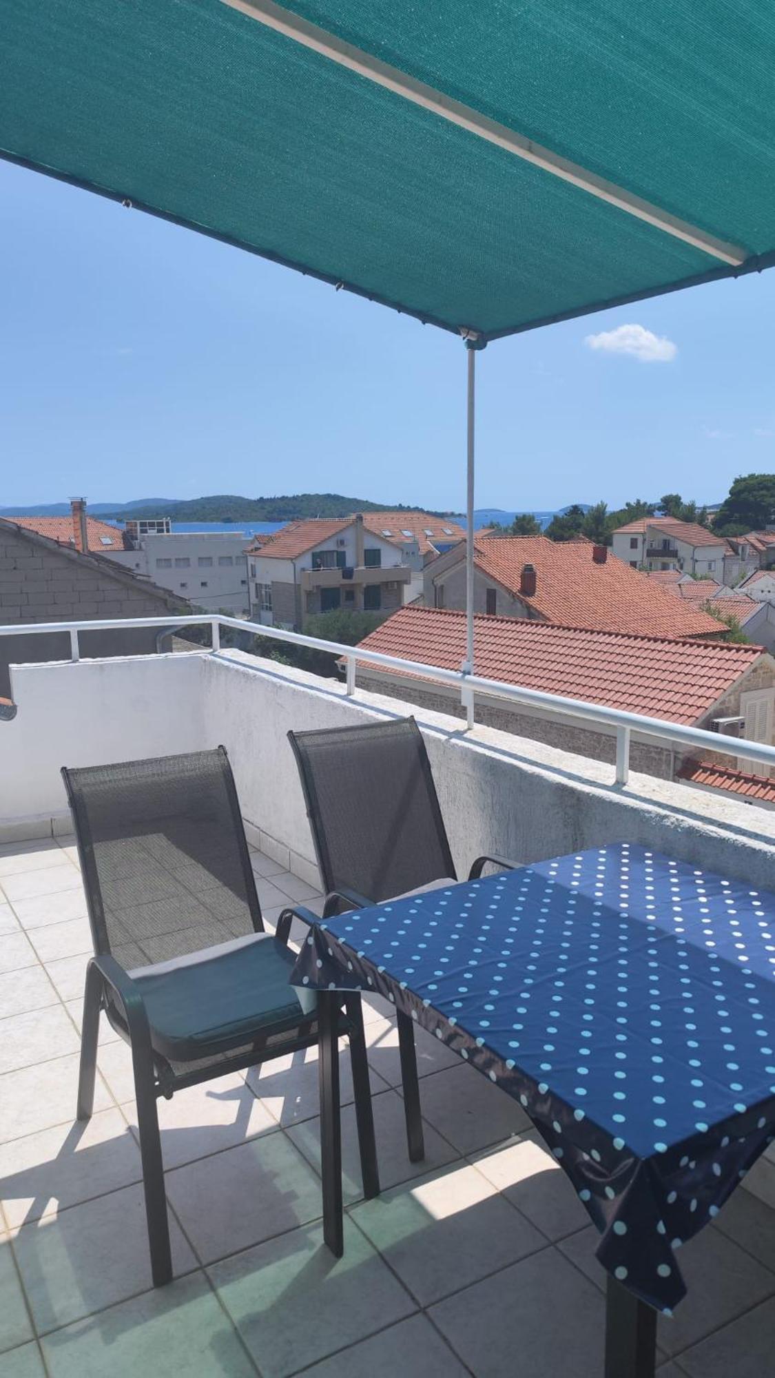 Apartments Suri Vodice Kültér fotó
