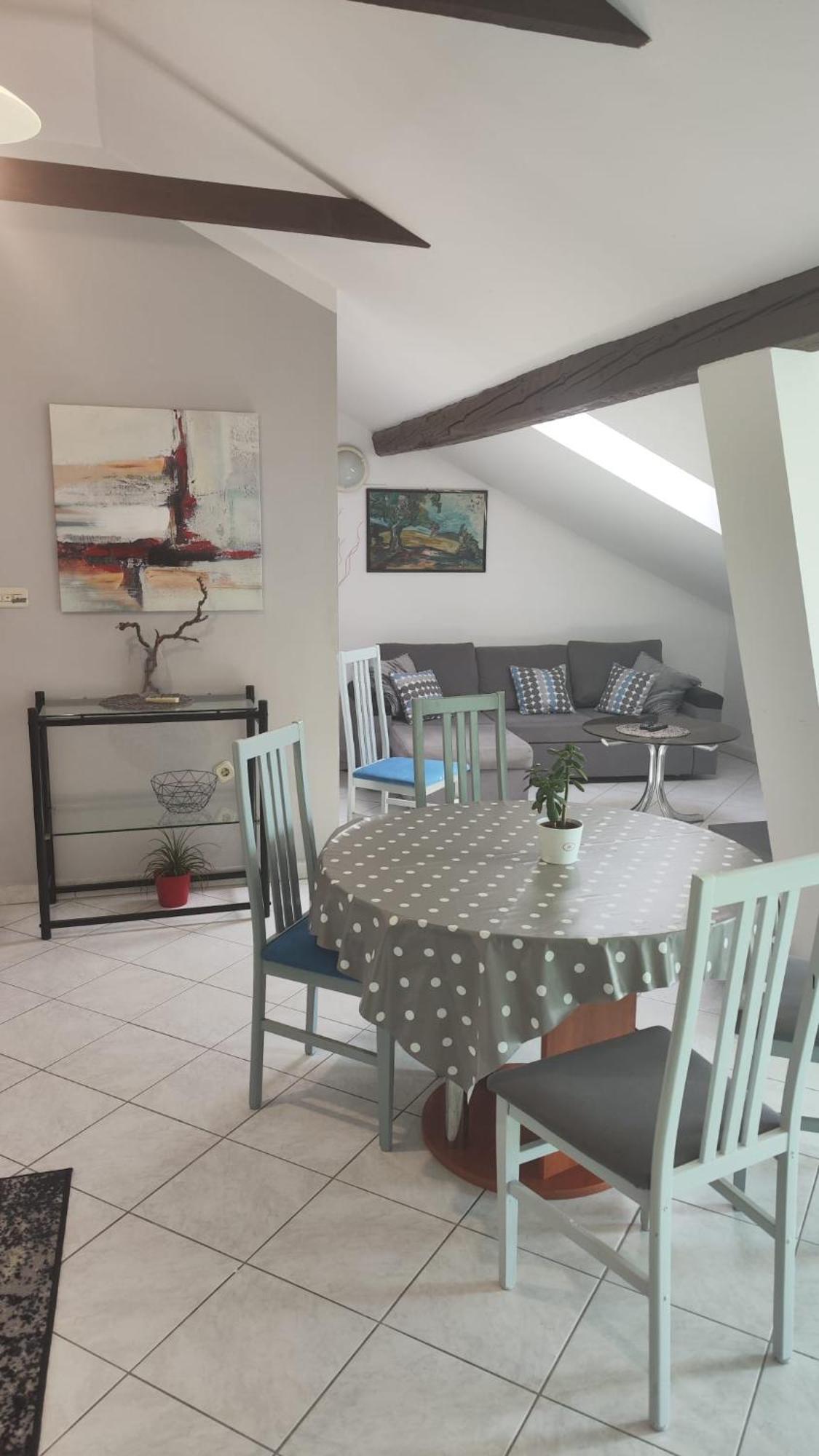 Apartments Suri Vodice Kültér fotó