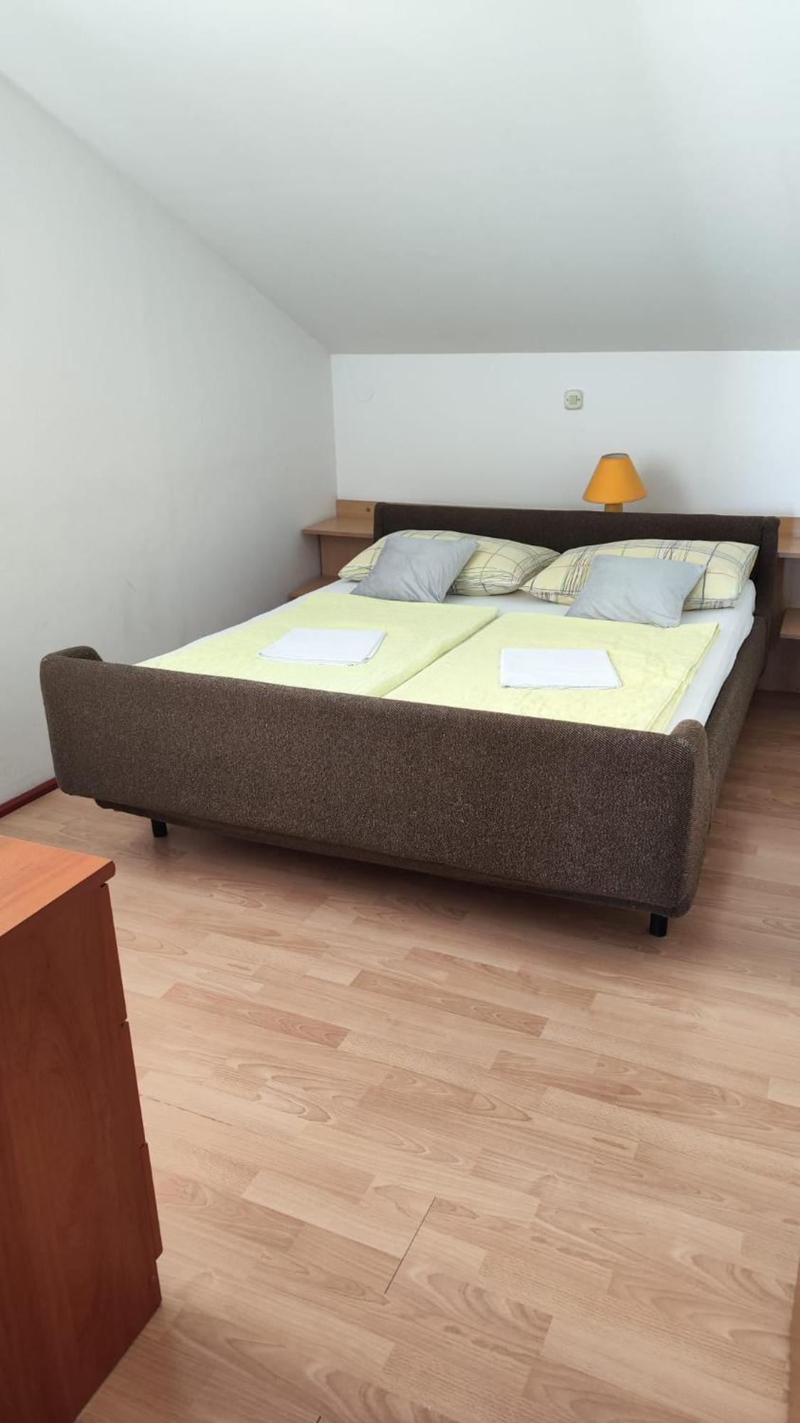Apartments Suri Vodice Kültér fotó