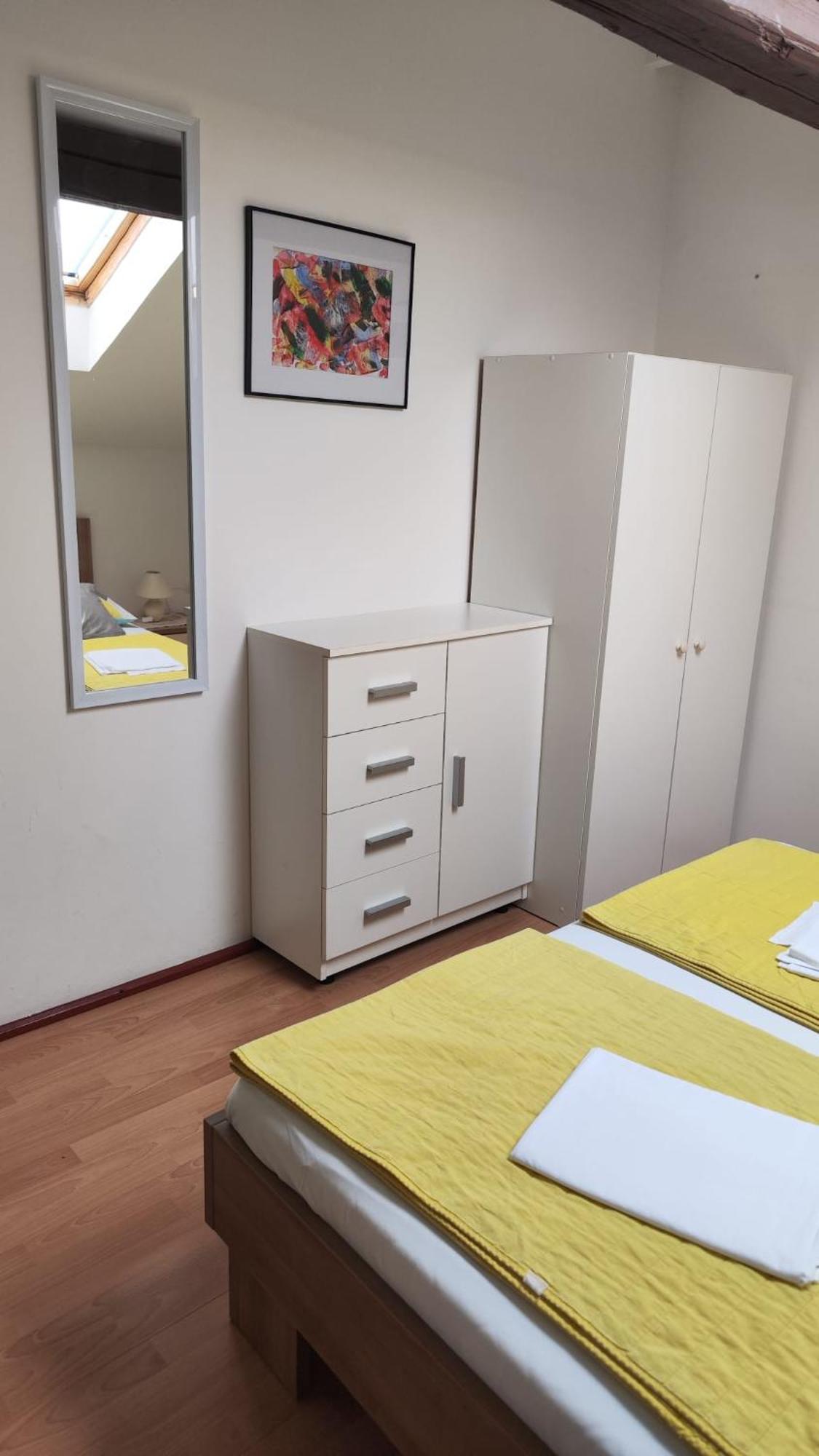 Apartments Suri Vodice Kültér fotó